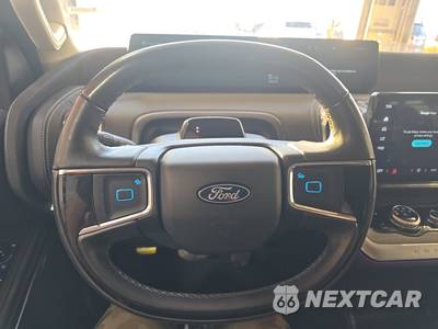 2025 Ford Expedition MAX Platinum - zdjęcie 10 z 35 - miniatura