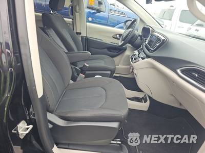 2024 Chrysler Voyager LX 121.6" WB - zdjęcie 8 z 31 - miniatura