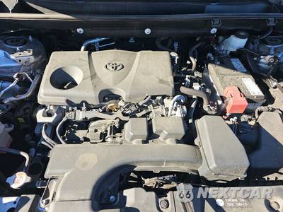 2025 Toyota RAV4 LE - zdjęcie 15 z 27 - miniatura