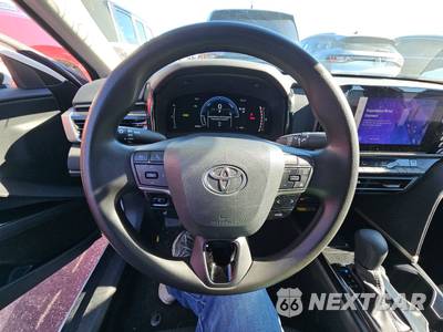 2025 Toyota Camry LE - zdjęcie 10 z 32 - miniatura