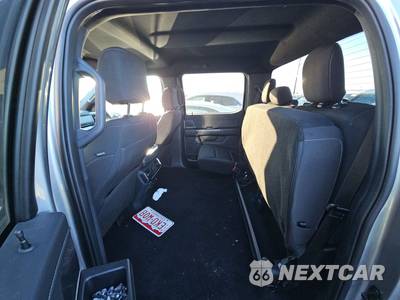 2023 Ford F-150 XLT Crew Cab Extra Short Bed - zdjęcie 13 z 29 - miniatura