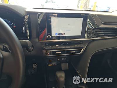 2026 Toyota Camry SE - zdjęcie 11 z 30 - miniatura