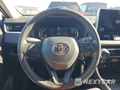 2025 Toyota RAV4 LE - zdjęcie 10 z 30 - miniatura