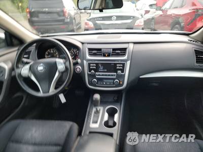 2017 Nissan Altima 2.5 SV - zdjęcie 11 z 18 - miniatura