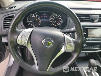 2017 Nissan Altima 2.5 SV - zdjęcie 10 z 18 - miniatura