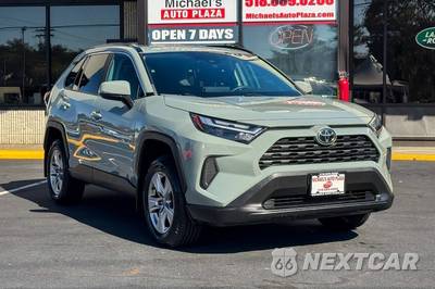 2022 Toyota RAV4 XLE - zdjęcie 1 z 46 - miniatura