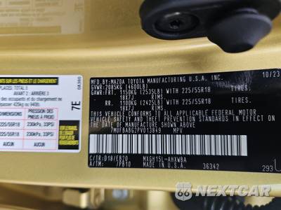 2023 Toyota Corolla Cross Hybrid XSE - zdjęcie 14 z 20 - miniatura