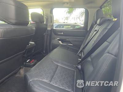 2024 Toyota Tundra Hybrid Limited Crew Cab Short Bed - zdjęcie 13 z 26 - miniatura