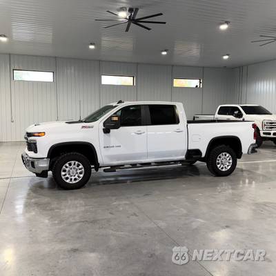 2024 Chevrolet Silverado 2500HD LT Crew Cab Medium Bed 1LT - zdjęcie 2 z 10 - miniatura
