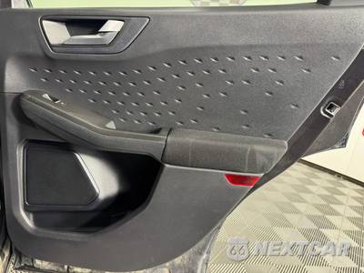 2020 Ford Escape SE - zdjęcie 43 z 47 - miniatura