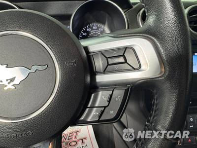2020 Ford Mustang EcoBoost Coupe - zdjęcie 15 z 35 - miniatura