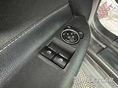 2020 Ford Mustang EcoBoost Coupe - zdjęcie 30 z 35 - miniatura