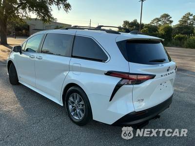 2021 Toyota Sienna XLE 7-Passenger 120.5" WB - zdjęcie 7 z 38 - miniatura