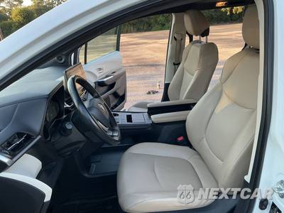 2021 Toyota Sienna XLE 7-Passenger 120.5" WB - zdjęcie 16 z 38 - miniatura