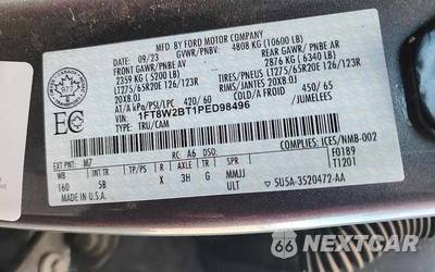 2023 Ford Super Duty F-250 Lariat Crew Cab Medium Bed - zdjęcie 10 z 34 - miniatura