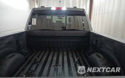 2023 Ford Super Duty F-250 Lariat Crew Cab Medium Bed - zdjęcie 8 z 34 - miniatura