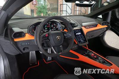 2025 Lamborghini Revuelto - zdjęcie 8 z 29 - miniatura