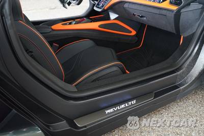 2025 Lamborghini Revuelto - zdjęcie 22 z 29 - miniatura
