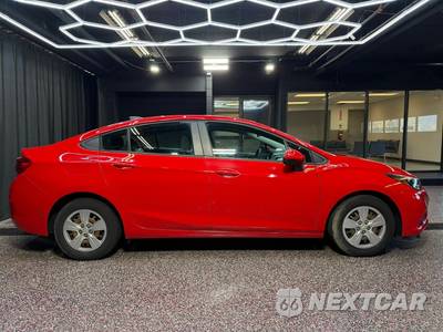 2017 Chevrolet Cruze LS Sedan 1SB - zdjęcie 7 z 34 - miniatura