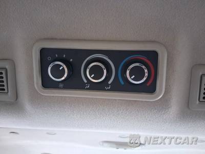 2017 Chevrolet Express 2500 Passenger Van LS 1LS 135.0" WB - zdjęcie 36 z 45 - miniatura