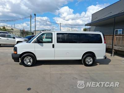 2017 Chevrolet Express 2500 Passenger Van LS 1LS 135.0" WB - zdjęcie 3 z 45 - miniatura