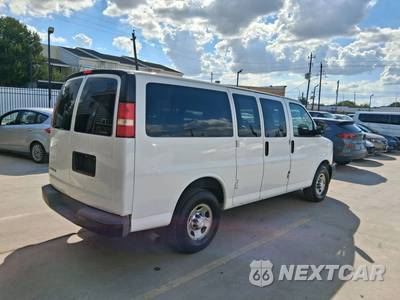 2017 Chevrolet Express 2500 Passenger Van LS 1LS 135.0" WB - zdjęcie 8 z 45 - miniatura