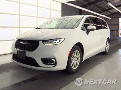 2023 Chrysler Pacifica Touring L 121.6" WB