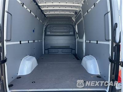 2026 Mercedes-Benz Sprinter 2500 Cargo Van Standard Roof 144.0" WB - zdjęcie 12 z 24 - miniatura