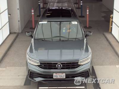 2022 Volkswagen Tiguan SE R-Line Black - zdjęcie 2 z 35 - miniatura