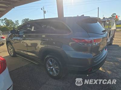 2015 Toyota Highlander LE Plus - zdjęcie 6 z 22 - miniatura