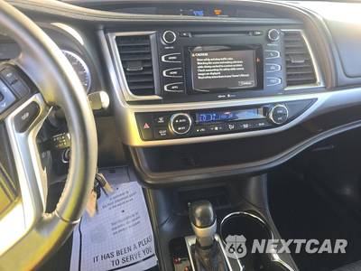 2015 Toyota Highlander LE Plus - zdjęcie 11 z 22 - miniatura