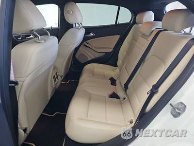 2020 Mercedes-Benz GLA 250 4MATIC - zdjęcie 13 z 24 - miniatura