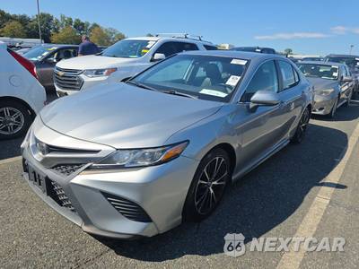 2020 Toyota Camry SE - zdjęcie 1 z 19 - miniatura