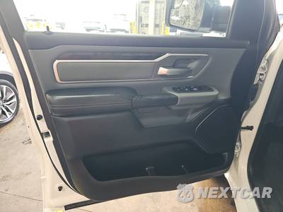 2022 Ram 1500 Big Horn Crew Cab Short Bed - zdjęcie 9 z 49 - miniatura