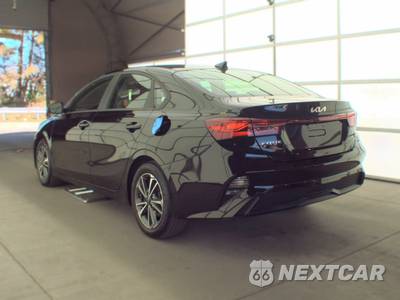 2023 Kia Forte LXS - zdjęcie 6 z 29 - miniatura