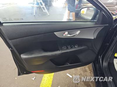 2023 Kia Forte LXS - zdjęcie 9 z 29 - miniatura