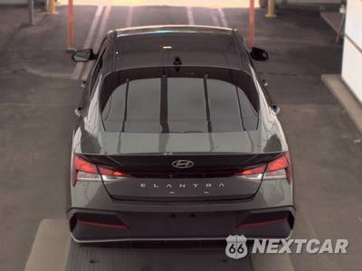 2025 Hyundai Elantra SE - zdjęcie 5 z 29 - miniatura