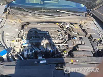 2025 Hyundai Elantra SE - zdjęcie 15 z 29 - miniatura