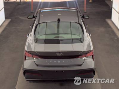 2024 Hyundai Elantra SE - zdjęcie 5 z 24 - miniatura