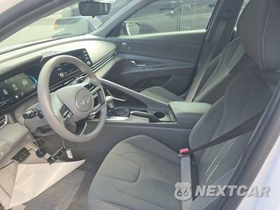 2026 Hyundai Elantra SEL Sport - zdjęcie 7 z 24 - miniatura
