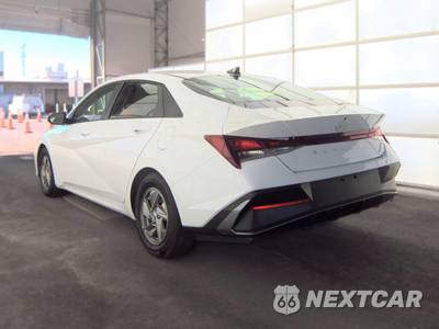 2026 Hyundai Elantra SE - zdjęcie 6 z 24 - miniatura