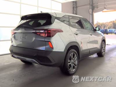 2023 Kia Seltos LX - zdjęcie 4 z 25 - miniatura