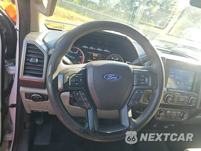 2021 Ford Super Duty F-250 XLT Crew Cab Medium Bed - zdjęcie 10 z 23 - miniatura