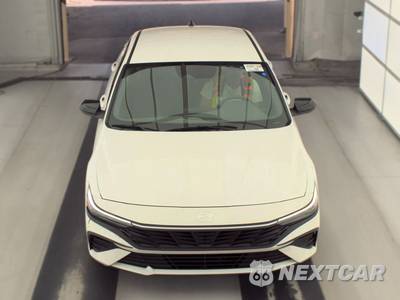 2026 Hyundai Elantra SEL Sport - zdjęcie 2 z 27 - miniatura