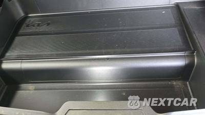 2024 Kia EV6 Light Long Range - zdjęcie 18 z 37 - miniatura
