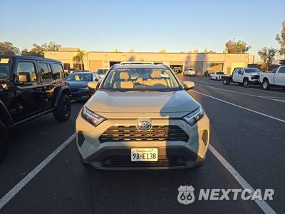 2022 Toyota RAV4 Hybrid XLE - zdjęcie 2 z 27 - miniatura