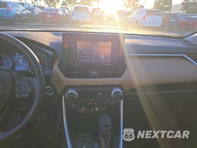 2022 Toyota RAV4 Hybrid XLE - zdjęcie 11 z 27 - miniatura