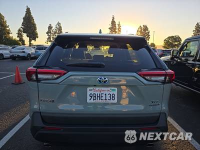 2022 Toyota RAV4 Hybrid XLE - zdjęcie 5 z 27 - miniatura
