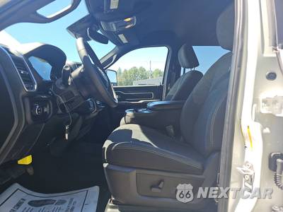 2025 Ram 2500 Big Horn Crew Cab Medium Bed - zdjęcie 7 z 30 - miniatura