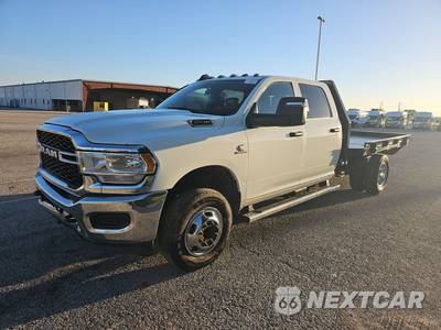2024 Ram 3500 Cab Chassis Tradesman Crew Cab DRW